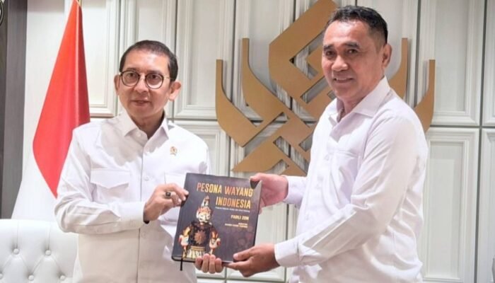 pemkab nias selatan bahas pelestarian budaya dengan menteri kebudayaan fadli zon
