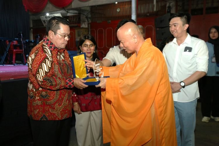 wesly silalahi ajak masyarakat pematangsiantar rawat toleransi saat waisak 2026