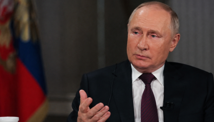 putin isyaratkan perang rusia-ukraina segera berakhir, siap bertemu zelenskyy