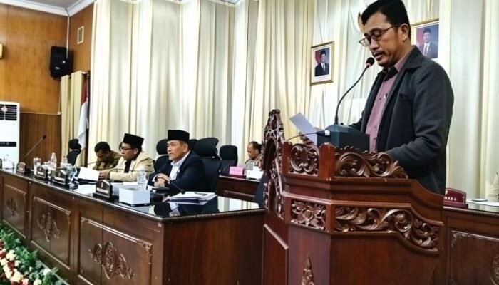 dprd batu bara bentuk pansus plasma sawit, ismar khomri ketua