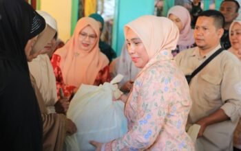 dwp aceh salurkan bantuan bagi 60 lansia korban kebakaran di lhokseumawe