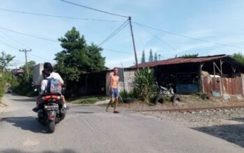 maut masih dibiarkan mengancam pada perlintasan kereta api di tambun nabolon