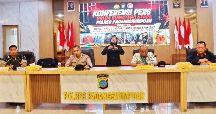 razia gabungan di lapas kelas iib sidimpuan, ganja 6,8 kg ditemukan