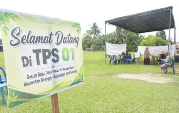 Tinjau tps di pasar vi kualanamu, sekda: pilkades tertib dan lancar tinjau tps di pasar vi kualanamu, sekda: pilkades tertib dan lancar