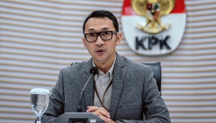 terkait pengurusan izin wna, kpk ott pejabat imigrasi jakarta barat