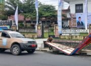 kritik lewat papan bunga "dibungkam", sat pol pp dairi dituding arogan