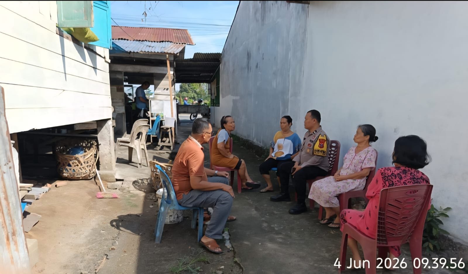 polsek padang hilir mediasi perselisihan dua warga di tebing tinggi