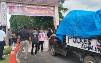 gampas berdaulat unjuk rasa di polres simalungun