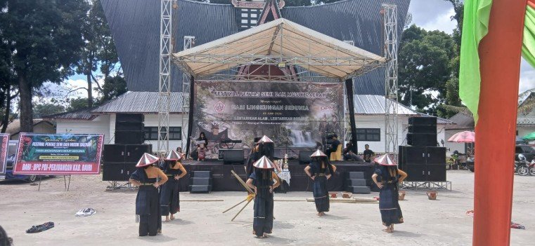 dorong pelestarian budaya pakpak, fkphupd gelar lomba seni dan musik daerah