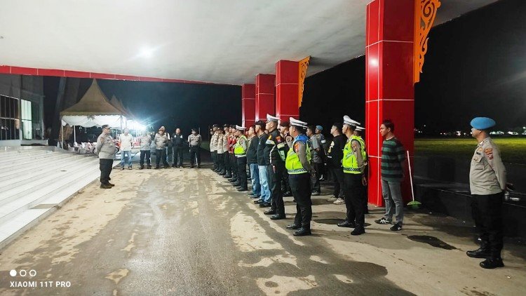 polres batu bara amankan pemulangan 193 jamaah haji kloter iv
