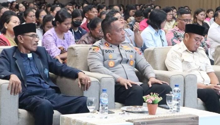 dihadiri kapolres, pemkab batu bara salurkan insentif guru sekolah minggu