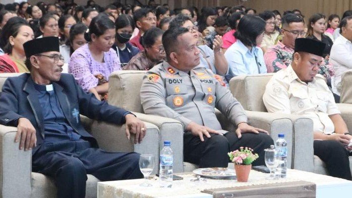 dihadiri kapolres, pemkab batu bara salurkan insentif guru sekolah minggu
