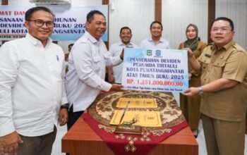 Perumda tirta uli siantar raup laba rp2,8 miliar, setor dividen rp1,35 miliar perumda tirta uli siantar raup laba rp2,8 miliar, setor dividen rp1,35 miliar