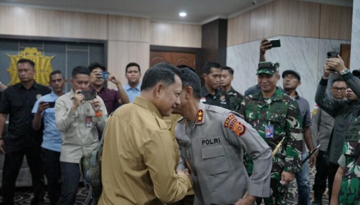 kapolda aceh sambut kunjungan kerja mendagri tito karnavian di aceh