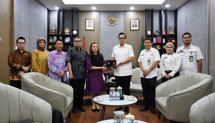 rico waas sebut medan kota strategis internasional