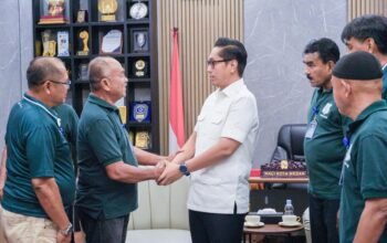 Rico waas dan mantan psms siapkan kompetisi berjenjang perkuat pembinaan usia muda rico waas dan mantan psms siapkan kompetisi berjenjang perkuat pembinaan usia muda