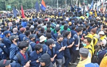istana buka suara soal ultimatum bem si: ekonomi tak bisa instan