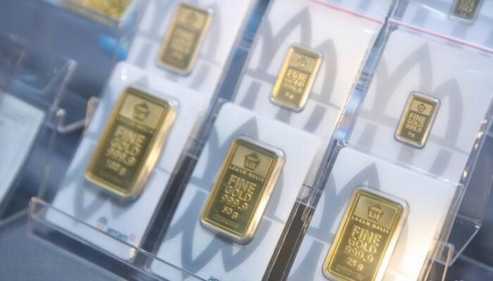 harga emas anjlok selama sepekan, antam turun rp61 ribu per gram
