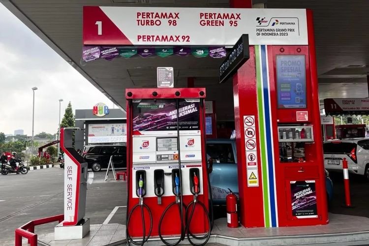 daftar harga bbm terbaru 7 juni 2026: dexlite dan pertamina dex turun, pertamax turbo naik