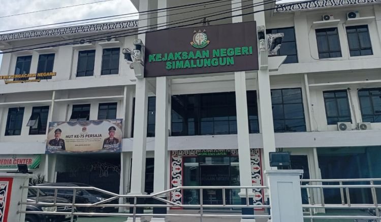 kejari simalungun imbau warga waspada penipuan mengatasnamakan kejaksaan
