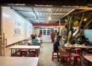 sate padang pagi dan sore pertama di pematangsiantar, kerupuk jangek siram jadi andalan