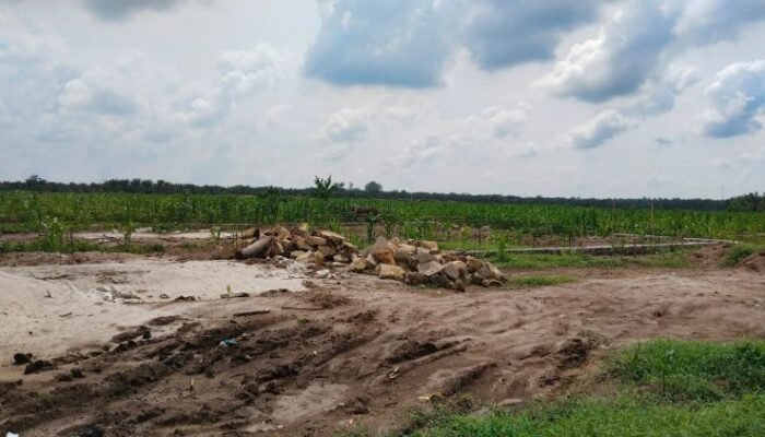 gerai kdmp nagori bahlias simalungun terbengkalai dua pekan, proyek mandek