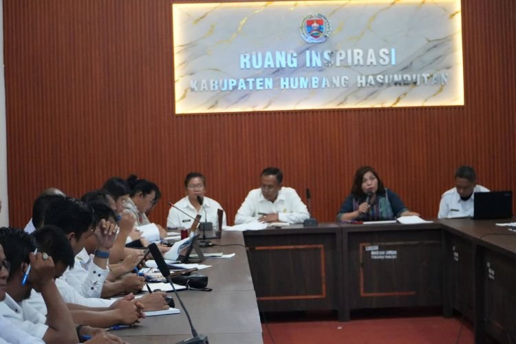 pemkab humbahas evaluasi posyandu 6 spm, perkuat layanan terintegrasi di desa