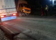 Kecelakaan di jalinsum batu bara, truk tangki tabrak truk box mogok kecelakaan di jalinsum batu bara, truk tangki tabrak truk box mogok