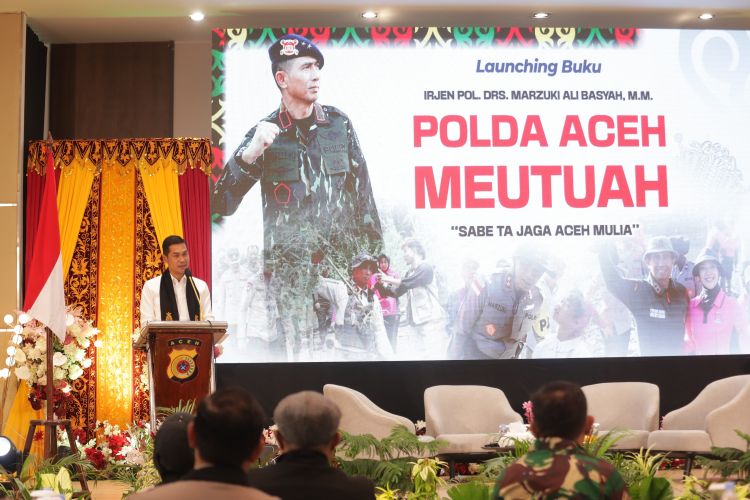 sekda aceh soroti makna buku polda aceh meutuah untuk generasi mendatang