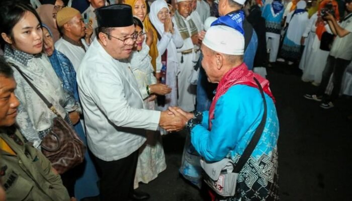 wesly silalahi harap jamaah haji jadi penggerak kerukunan dan pembangunan kota