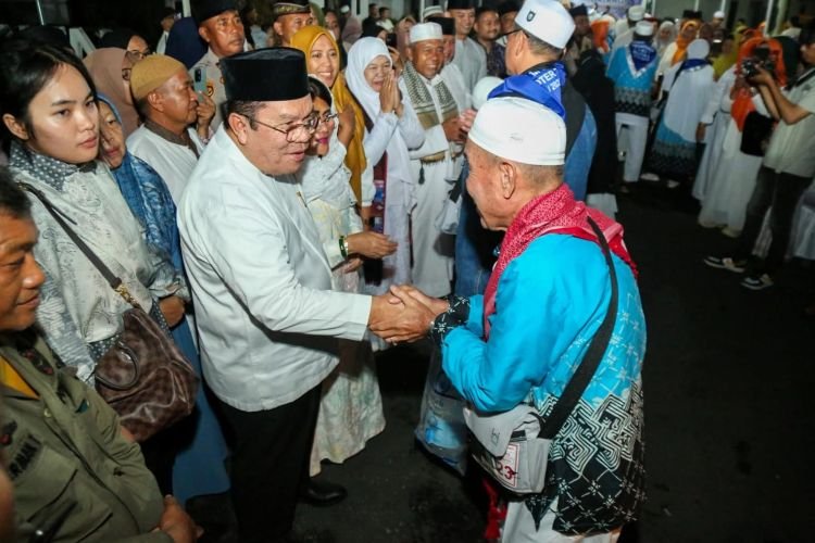 wesly silalahi harap jamaah haji jadi penggerak kerukunan dan pembangunan kota